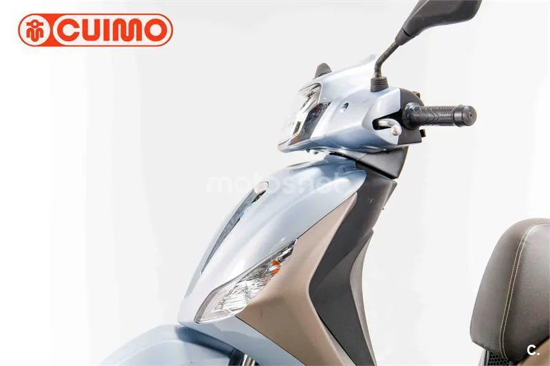 Piaggio Medley – Vista 20