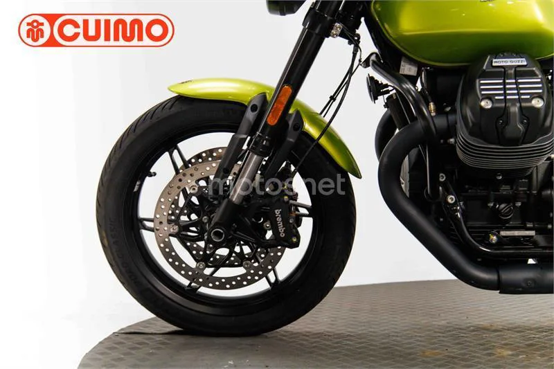 Moto Guzzi V7 – Vista 21