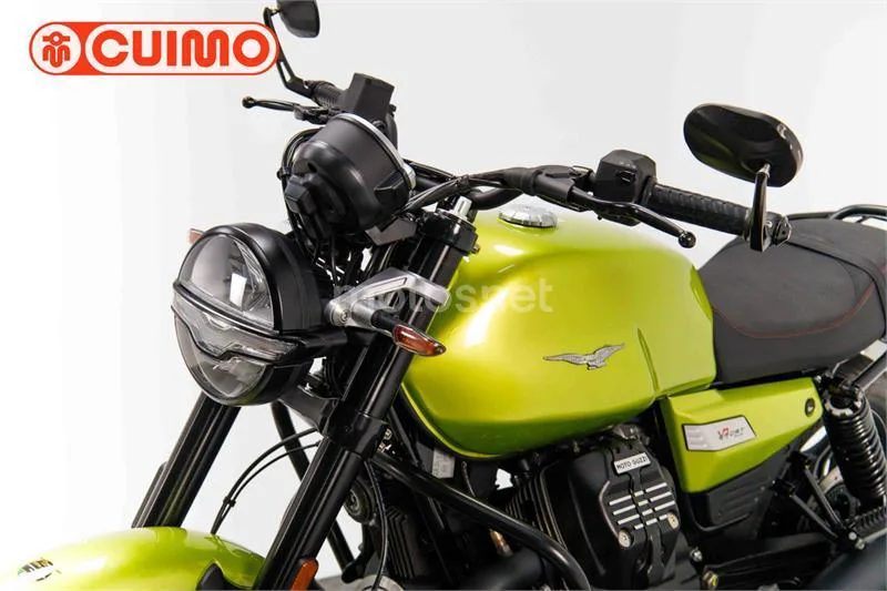 Moto Guzzi V7 – Vista 22