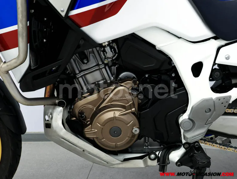 Honda CRF 1000L Africa Twin – Vista 10