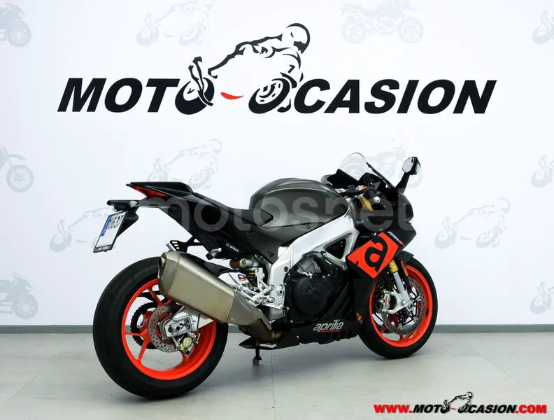 Aprilia RSV4 – Vista 3