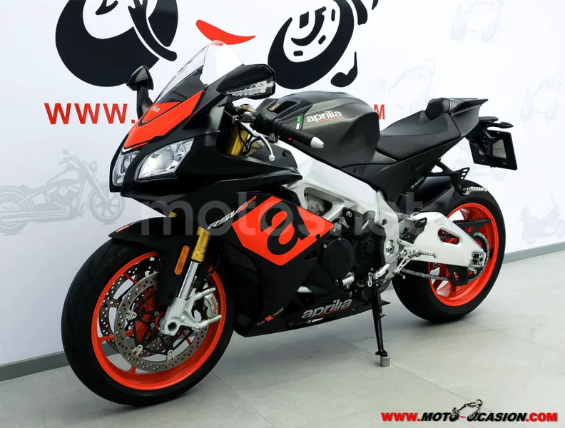 Aprilia RSV4 – Vista 8