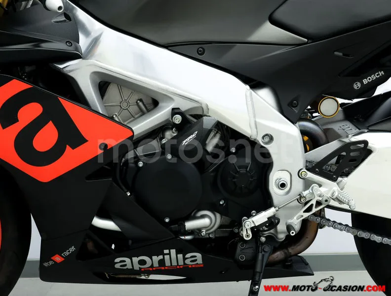 Aprilia RSV4 – Vista 10