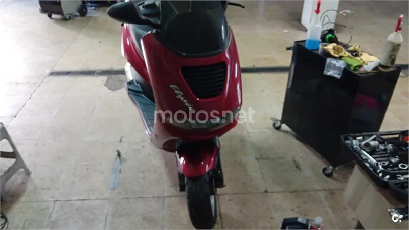 Peugeot ELYSEO 50 600 € 2002 Araba - 2