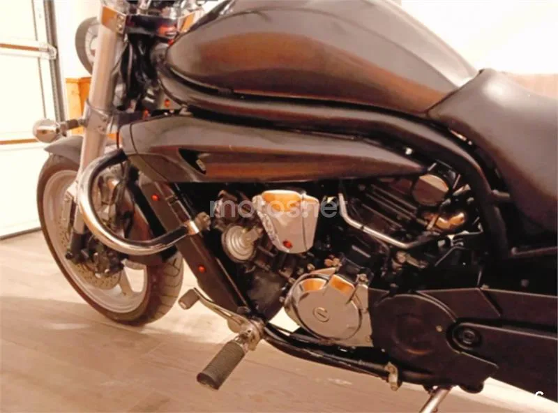 Hyosung GV 650 AQUILA – Vista 6