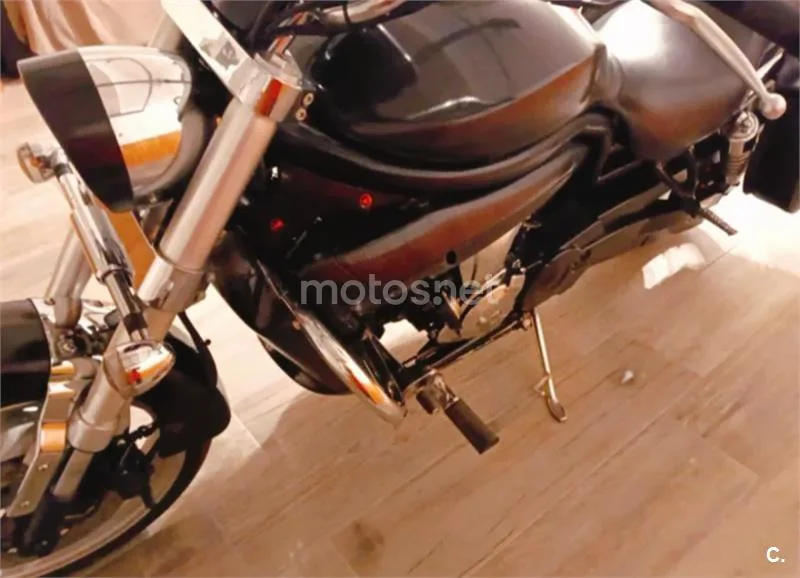 Hyosung GV 650 AQUILA – Vista 7