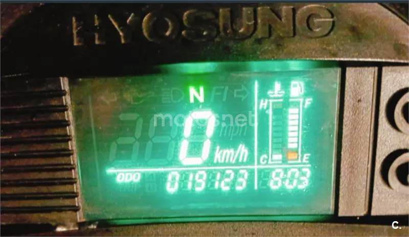 Hyosung GV 650 AQUILA – Vista 8