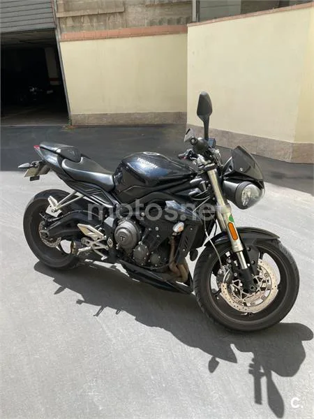Triumph Street Triple – Vista 6