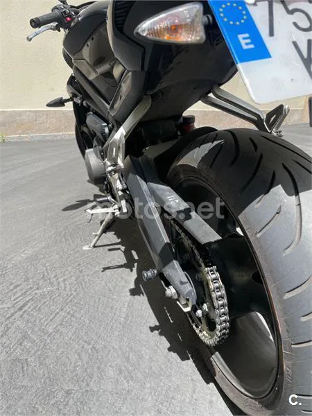 Triumph Street Triple – Vista 7