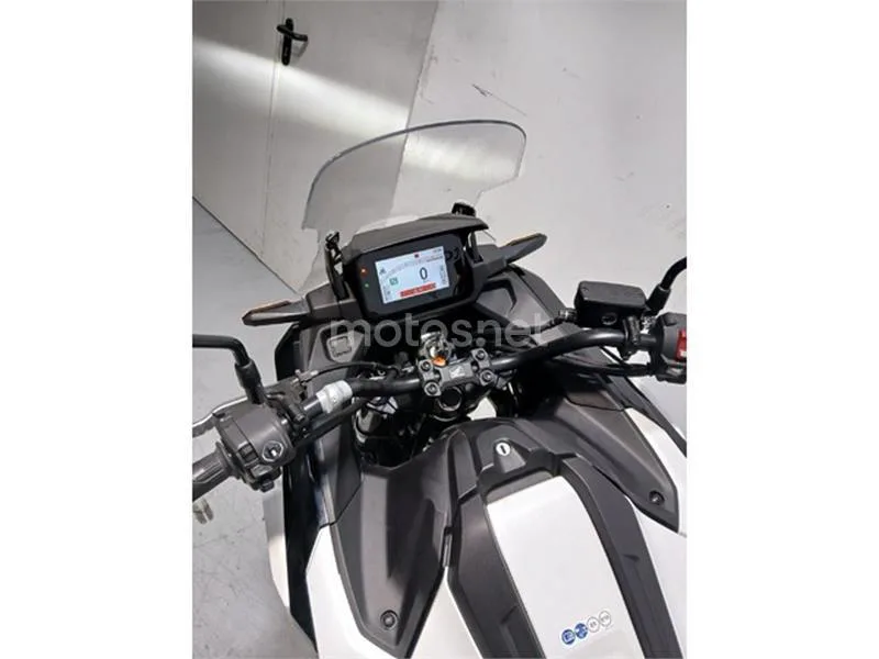 Honda NC 750 X – Vista 4