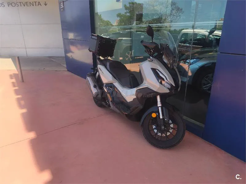 Honda ADV 350 – Vista 6