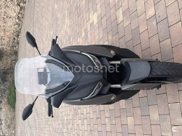 Yamaha XMAX 300 – Vista 4