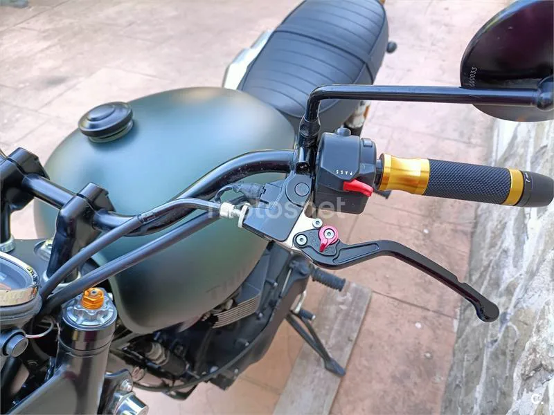 Triumph Scrambler – Vista 8