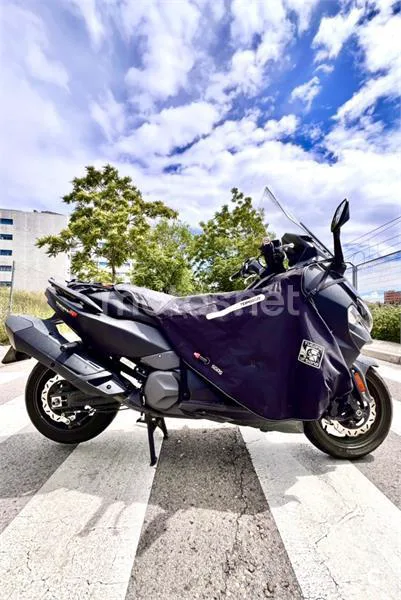 SYM MAXSYM TL 500 – Vista 3