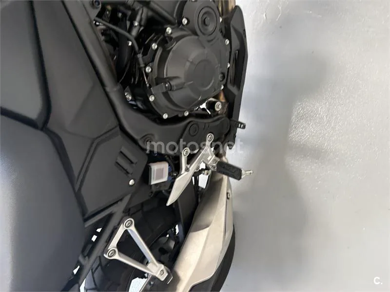 Honda NX 500 – Vista 5