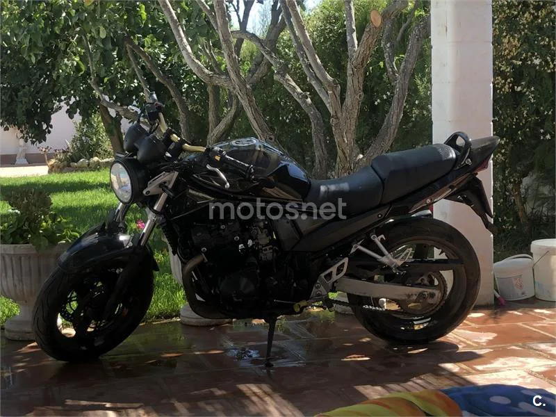 Suzuki Bandit 650 – Vista 3