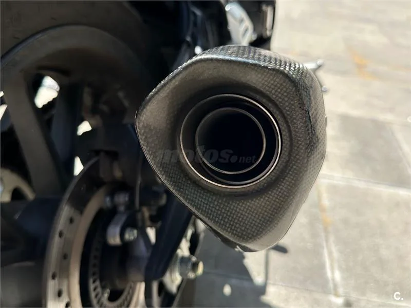 Yamaha R125 – Vista 16
