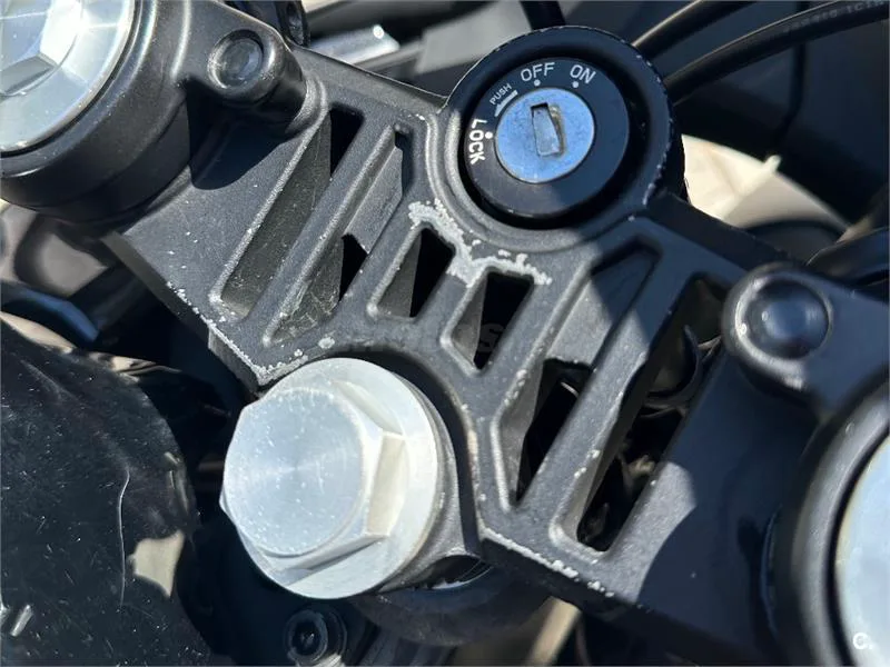 Yamaha R125 – Vista 19