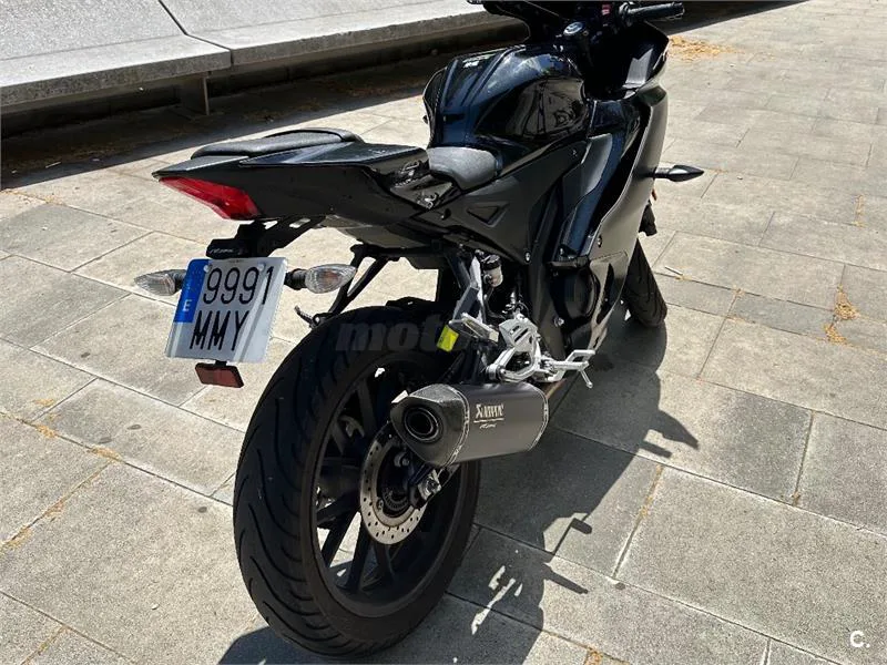 Yamaha R125 – Vista 8