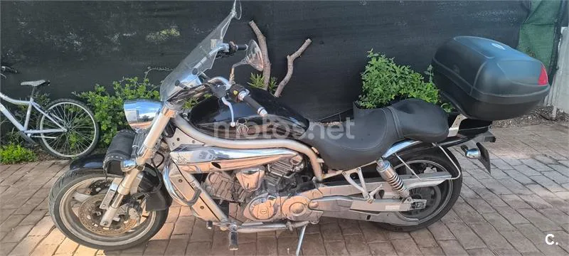 Hyosung GV 650 AQUILA – Vista 2
