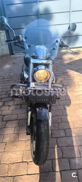Hyosung GV 650 AQUILA – Vista 3
