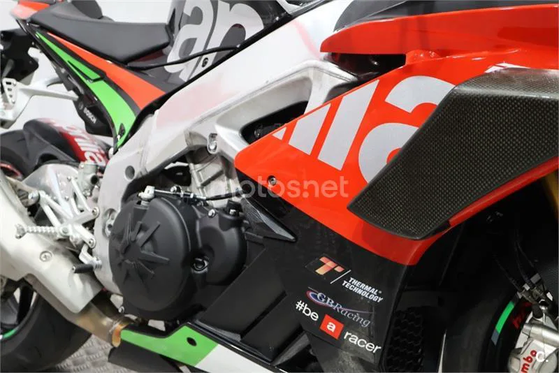 Aprilia RSV4 – Vista 12