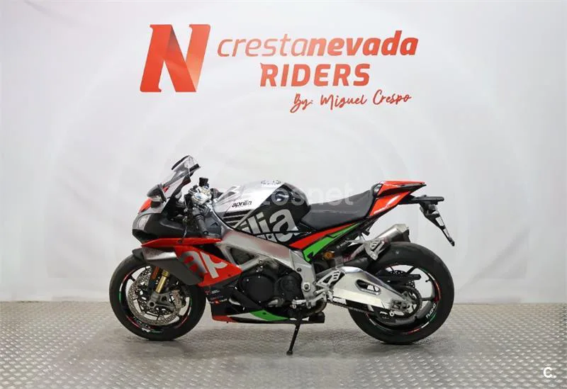 Aprilia RSV4 – Vista 3