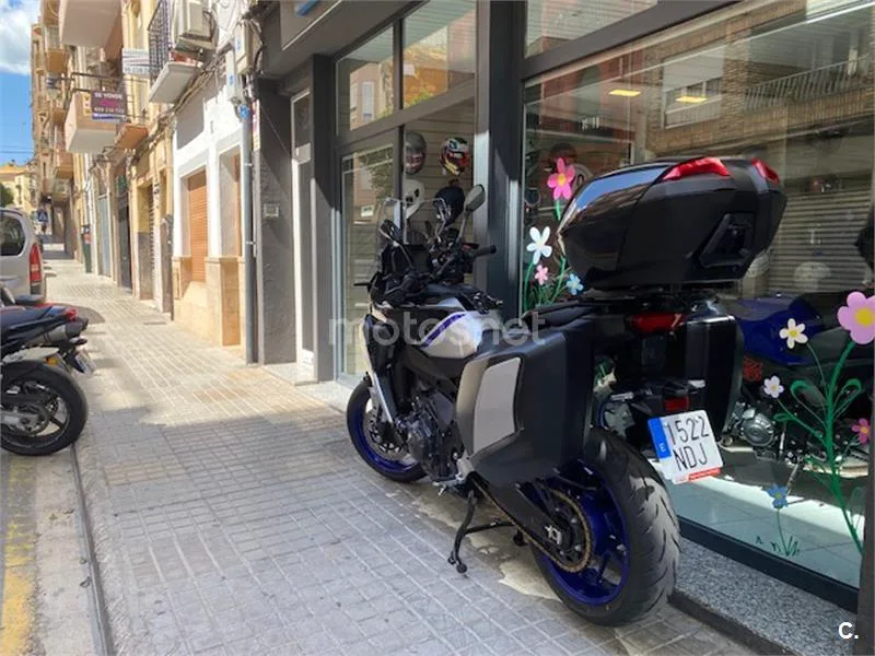 Yamaha Tracer 9 – Vista 8