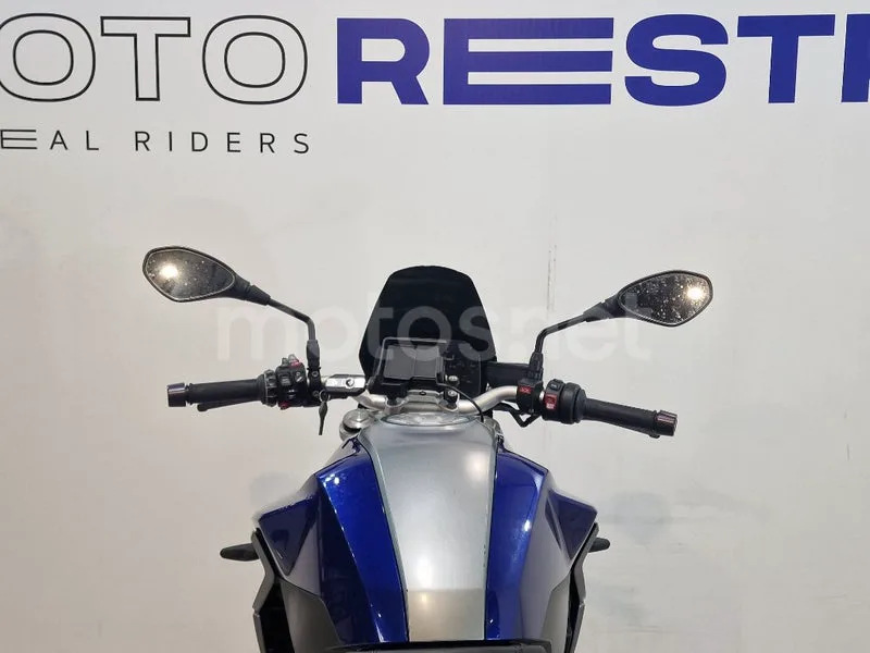 BMW F 900 R – Vista 11
