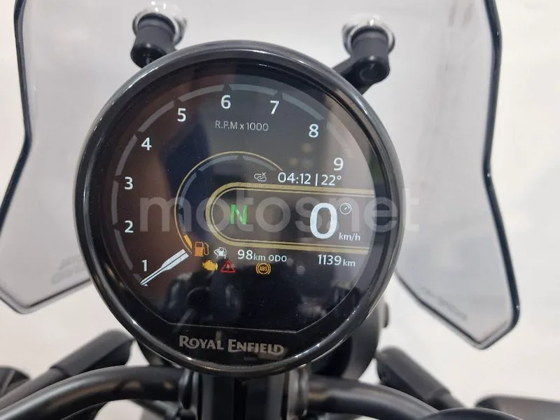 Royal Enfield Himalayan 450 – Vista 10