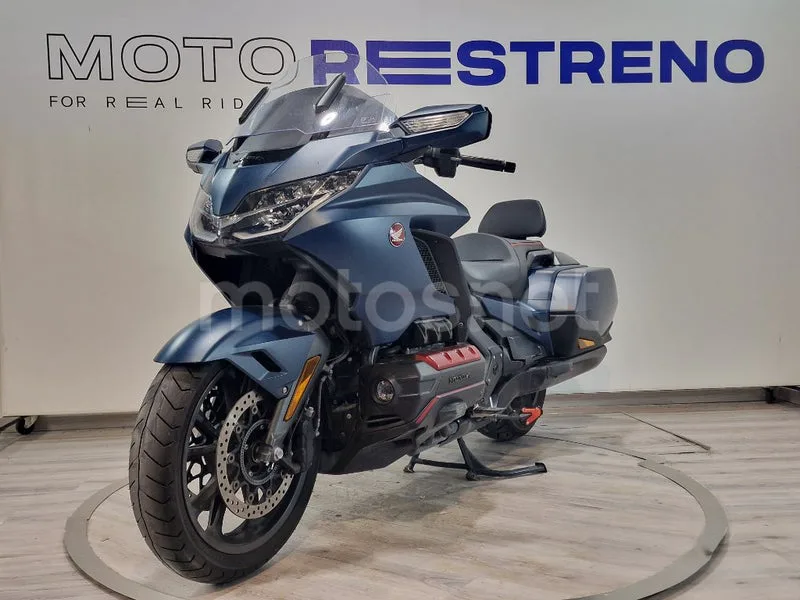 Honda GL 1800 Gold Wing – Vista 5