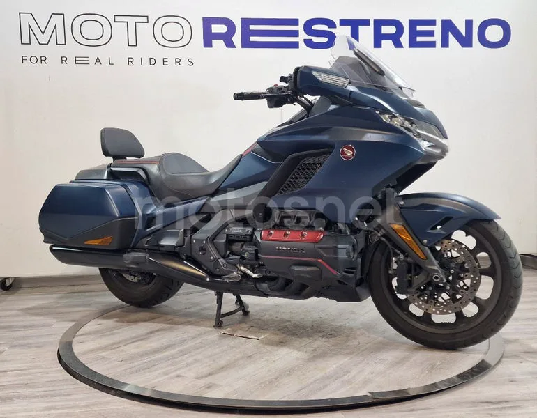Honda GL 1800 Gold Wing – Vista 6