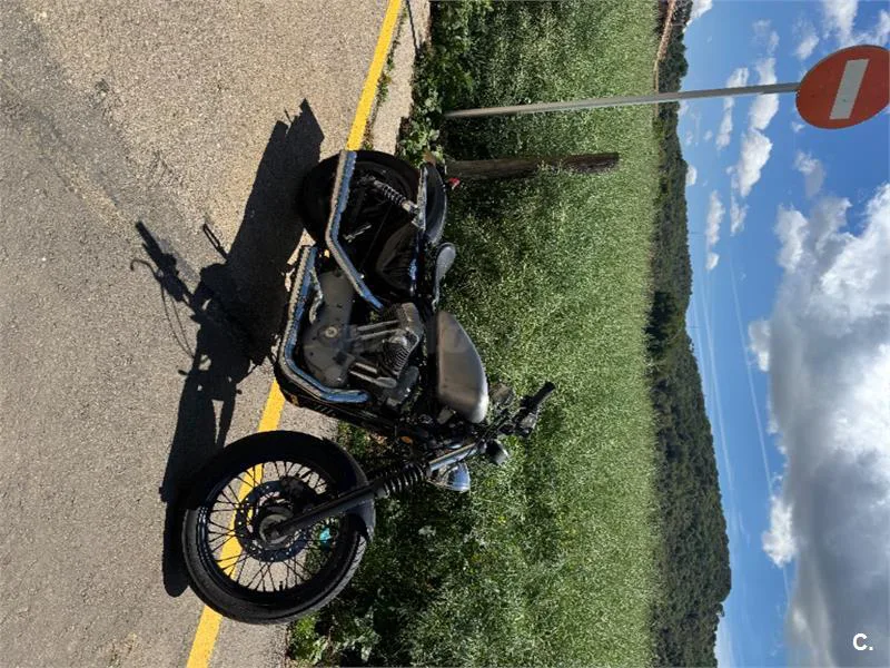 Harley-Davidson Sportster 883 – Vista 3