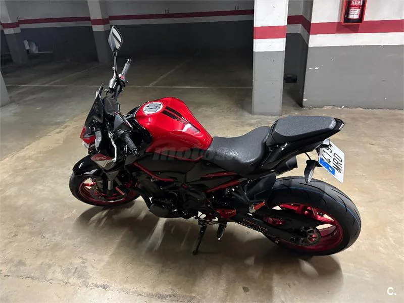 Kawasaki Z 900 – Vista 2