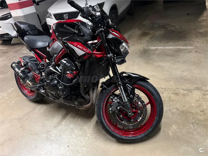 Kawasaki Z 900 – Vista 14