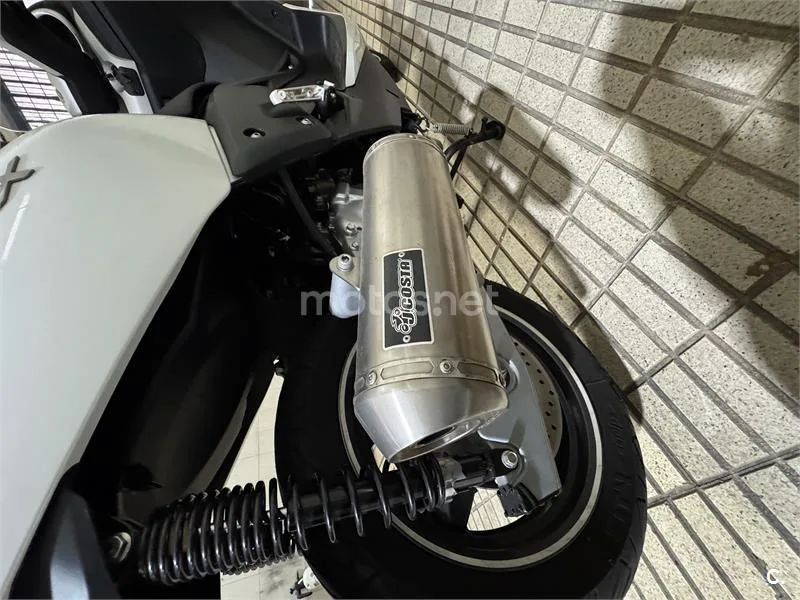 Yamaha XMAX 125 – Vista 4