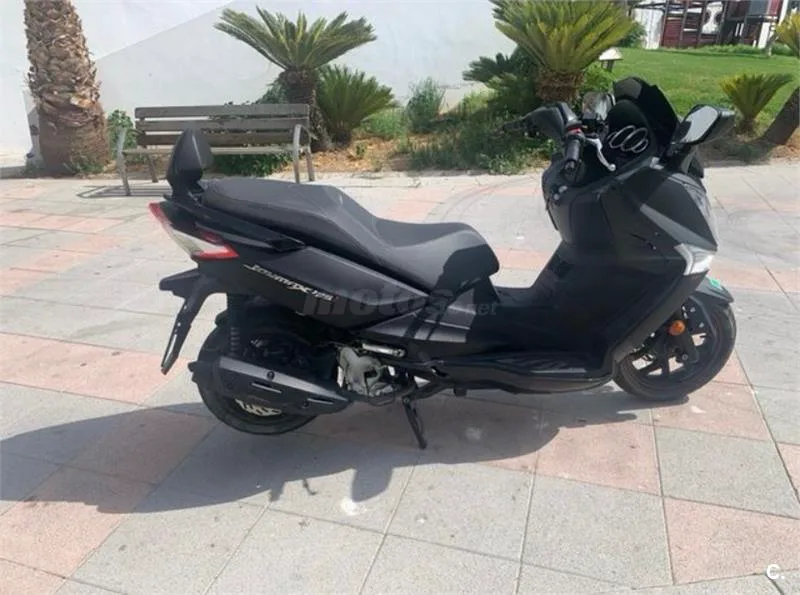 SYM Joymax 125 – Vista 3