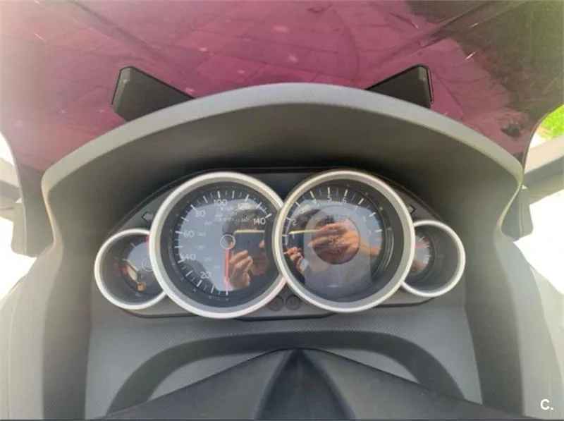 SYM Joymax 125 – Vista 5