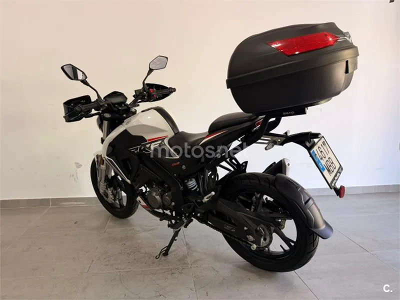 Keeway RKF 125 – Vista 11