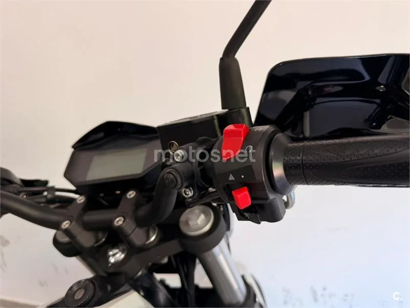 Keeway RKF 125 – Vista 15