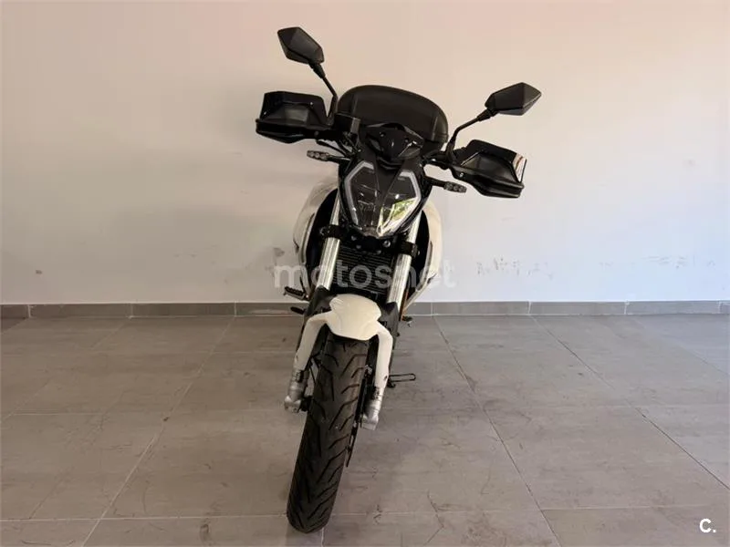 Keeway RKF 125 – Vista 6