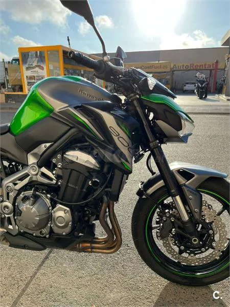 Kawasaki Z 900 – Vista 4
