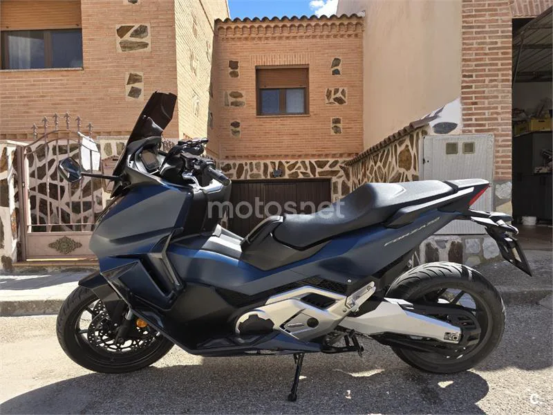 Honda Forza 750 – Vista 3