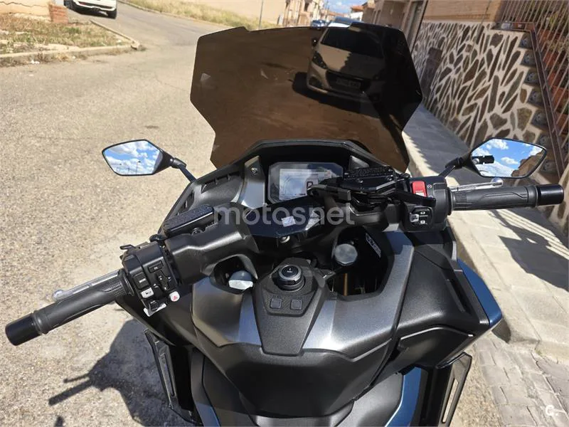Honda Forza 750 – Vista 6