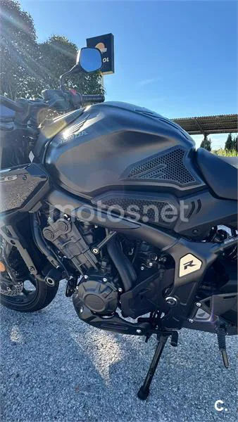 Honda CB 650 R – Vista 9