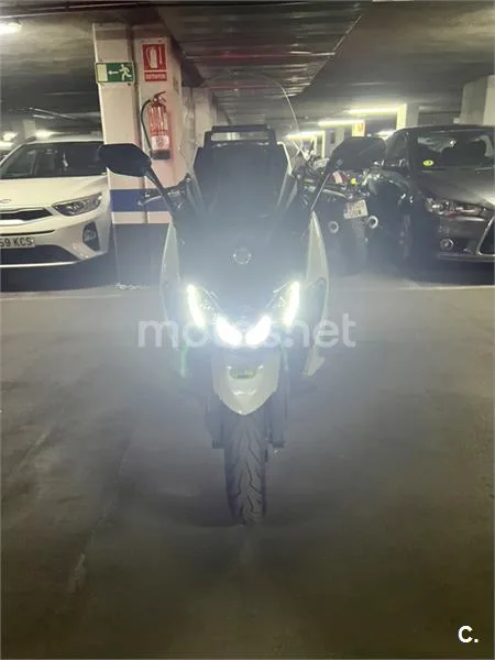 SYM MAXSYM TL 500 – Vista 2