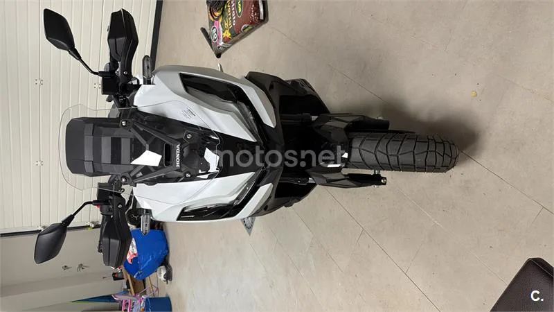 Honda ADV 350 – Vista 2