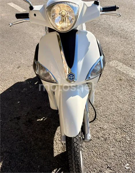 Piaggio Liberty 125 – Vista 3