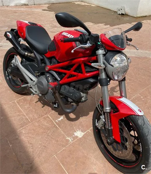 Ducati Monster 696 3800 € 2010 Cáceres - 2