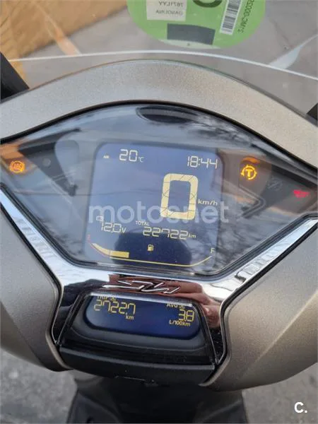 Honda SH 350i – Vista 3